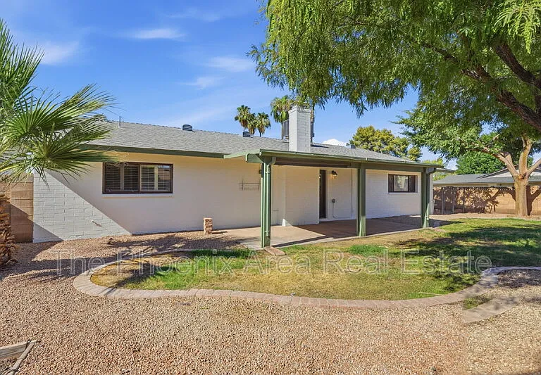 447 E Carson Dr — Photo 36