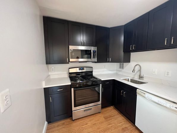 6139 Leesburg Pike APT 605