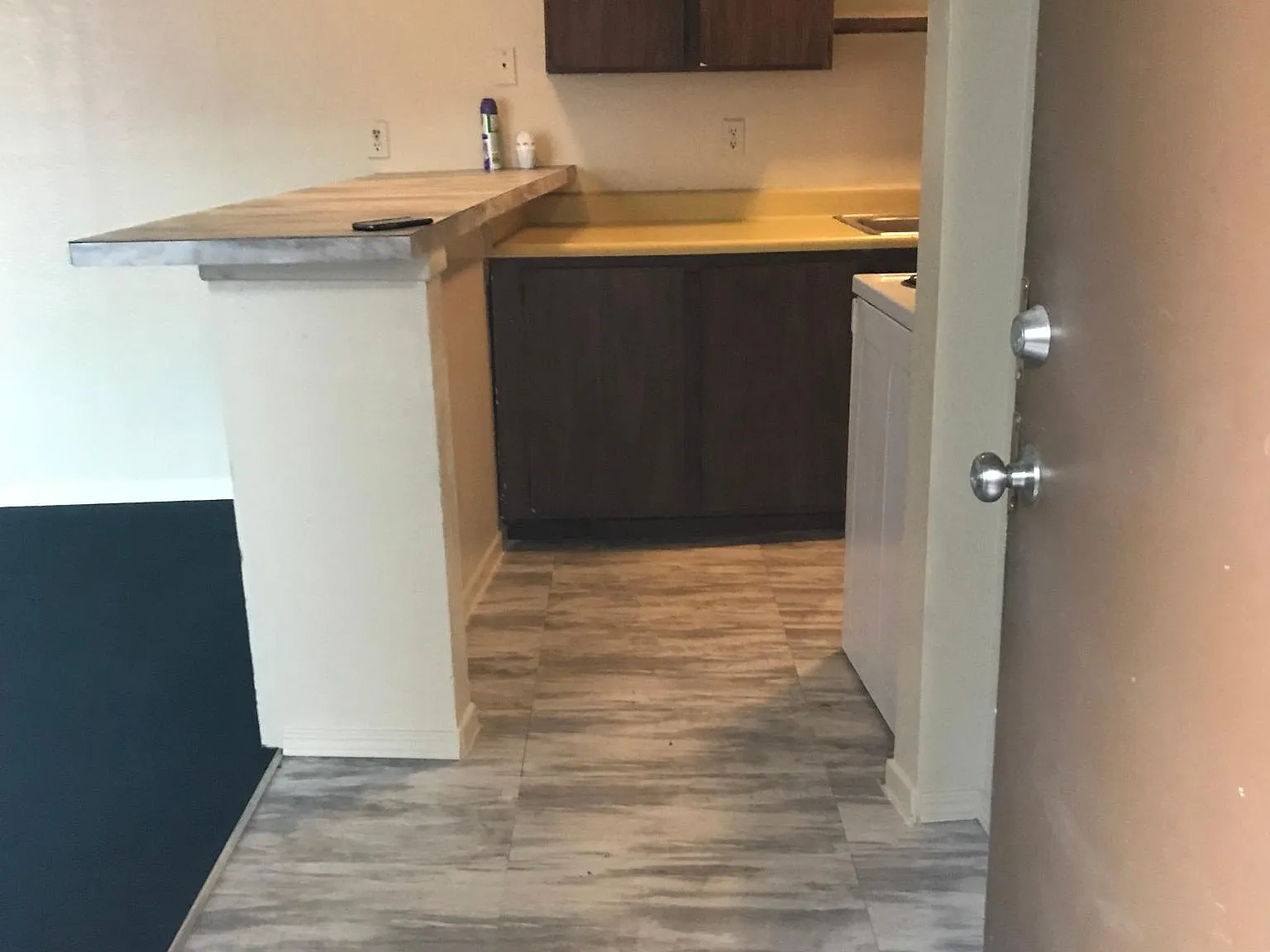 2 bed, 750 sqft, $1,800 — Photo 2