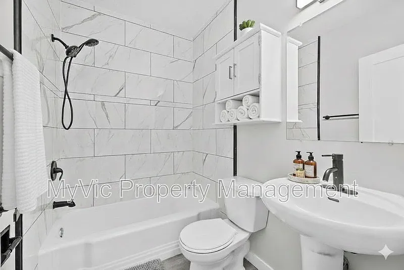 Gemini Apartments — Photo 1