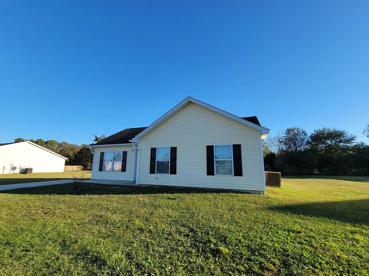 6446 Swallowtail Drive — Photo 2