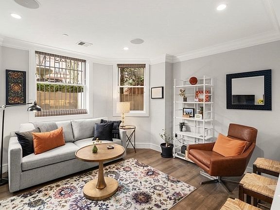 2nd image of 11 Exeter St APT 2