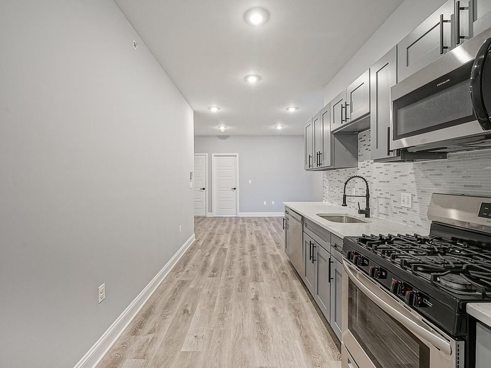 1st image of 1156 S 52nd St #3