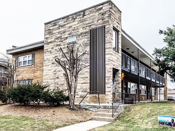 2nd image of 5015 W Jackson Blvd #5015