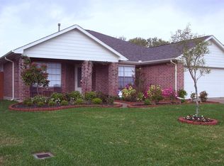 843 Victoria Lakes Dr, Katy, TX 77493