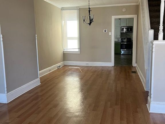 4th image of 1132 E South St