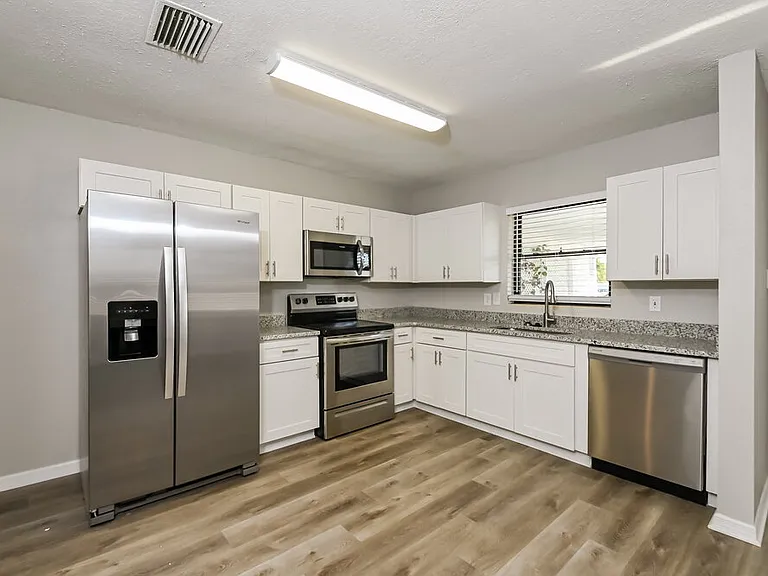 1827 Rotary Dr — Photo 6