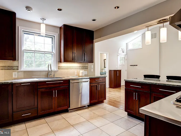5013 Brookdale Rd — Photo 14