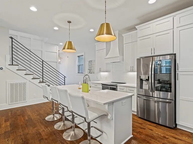 512B Camden Dr — Photo 3
