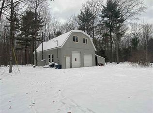 5122 W Levering Rd, Harbor Springs, MI 49740