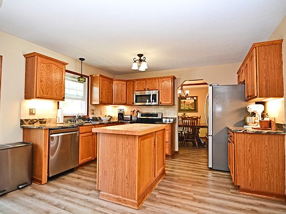 5th image of 4665 Barnwood Dr