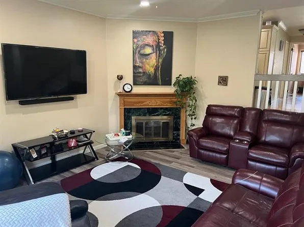 223 Sandcastle Key image 3 of 37