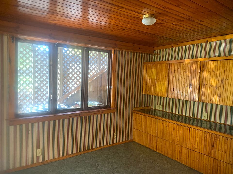 341 343 COLLEGE ST. 341 College St Milton WI Zillow