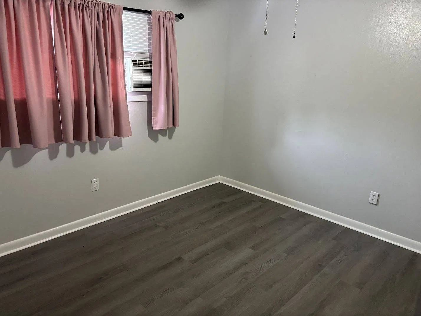 1 bed, 1.0 bath, $800 — Photo 3