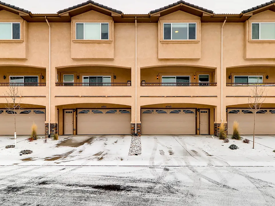 4743 Iron Horse Villas Point