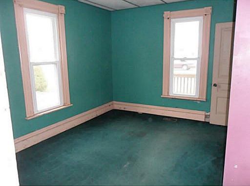 5th image of 439 W Columbus St