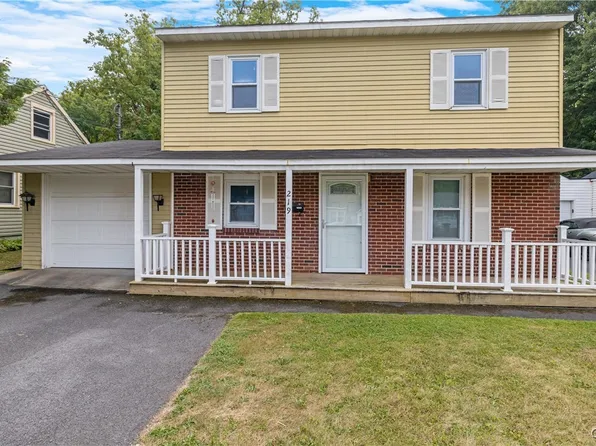 219 Millen Dr, North Syracuse, NY 13212