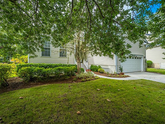 2nd image of 1285 Wisteria Wall Dr