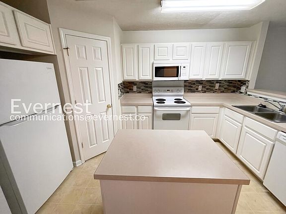 4th image of 584 Flintlock Ct