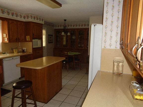 5th image of 901 Mesquite Ln
