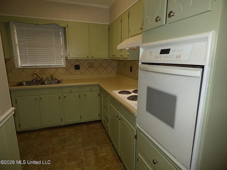 238 Westview Cir — Photo 13