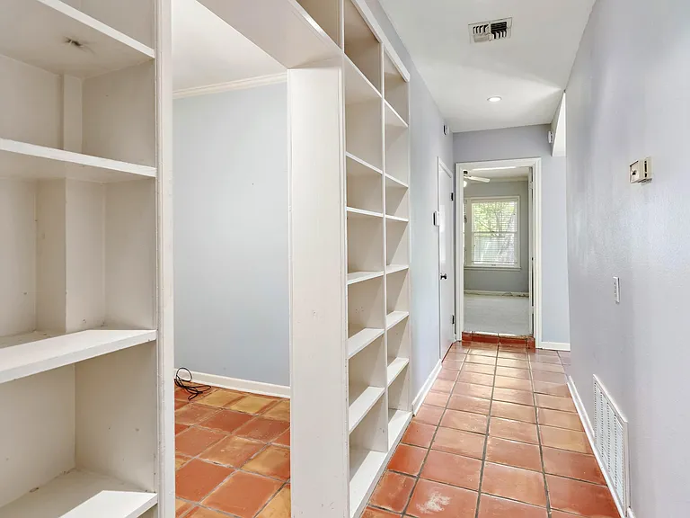 705 Eventide Dr — Photo 20