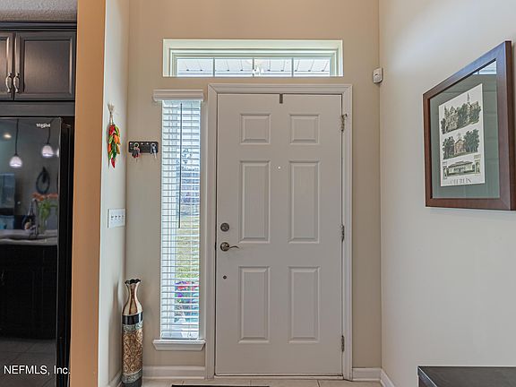 5th image of 567 Richmond Dr