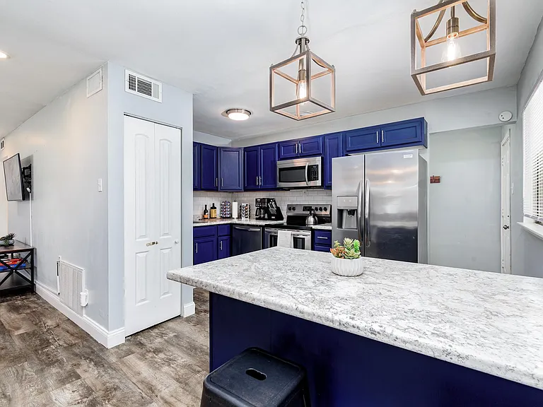 526 Impala Ln — Photo 8