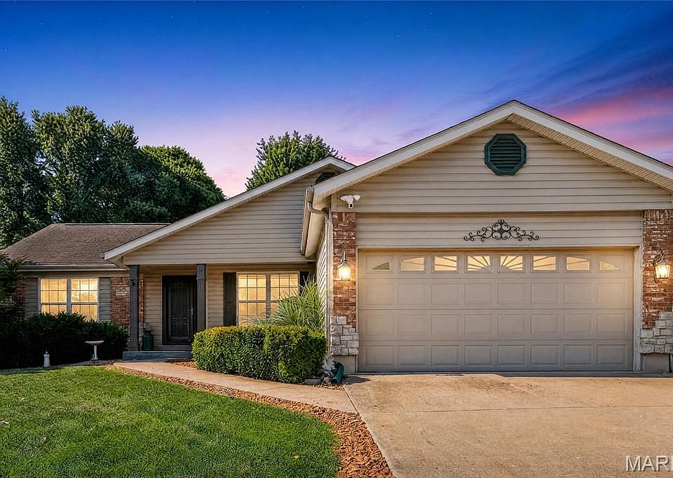 1st image of 11 Eagle Chase Ct