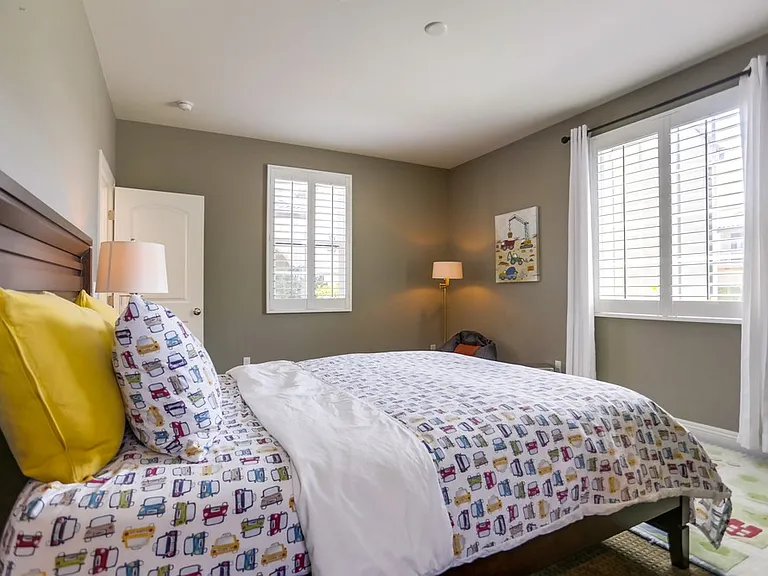 16961 Crescent Creek Dr — Photo 46