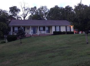 1016 Graves Rd, Strawberry Plains, TN 37871