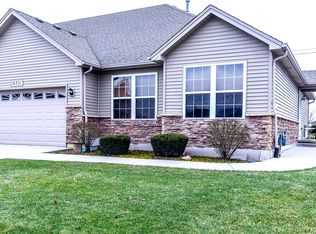 15711 Cove Cir #1, Plainfield, IL 60544