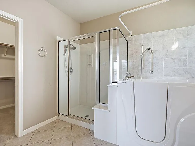 904 Winding Creek Pl — Photo 18
