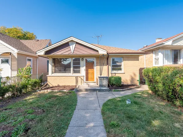 8506 Parkside Ave, Burbank, IL 60459