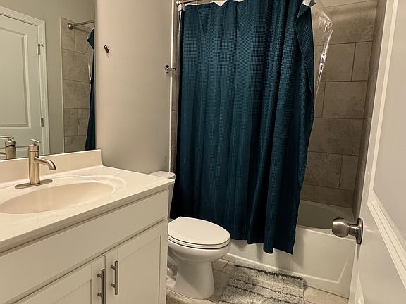 Attached bath to the guest suite