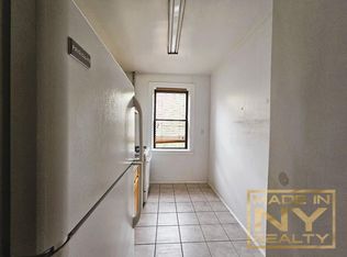 61-40 Saunders St APT D36, Rego Park, NY 11374