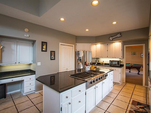 5th image of 5021 E Glennaire Dr