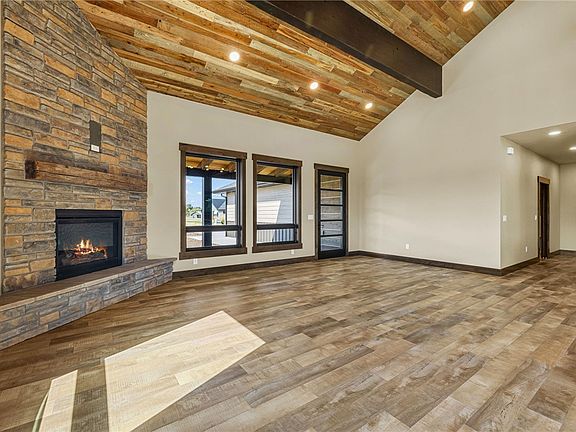 4th image of 2140 Linderman Way