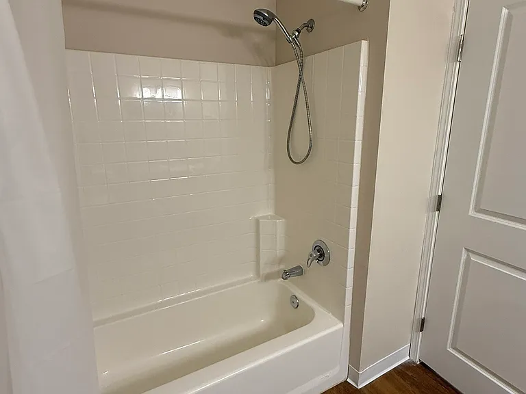 Granite Creek Apartments — Photo 61