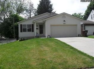 1347 Leecrest St NW, Massillon, OH 44646