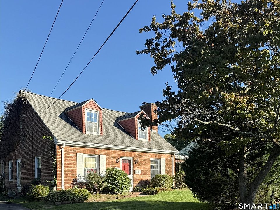 1st image of 530 Maple Street