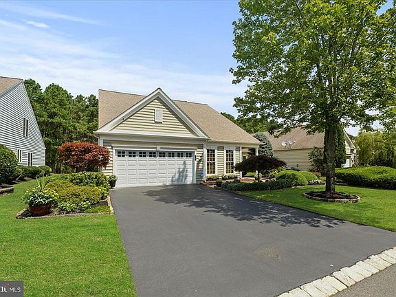 2nd image of 50 Chalfont Ln