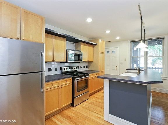 4th image of 4712 N Magnolia Ave APT 1N