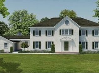 31 Hillcrest Ter, Southampton, NY 11968