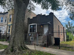 3039 W Flournoy St, Chicago, IL 60612