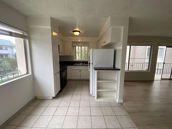 5th image of 11849 Goshen Ave APT 5