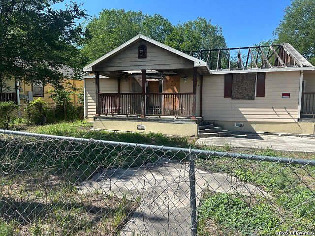 1st image of 315 COYOL ST