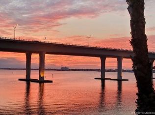 215 NW Flagler Ave APT 203, Stuart, FL 34994