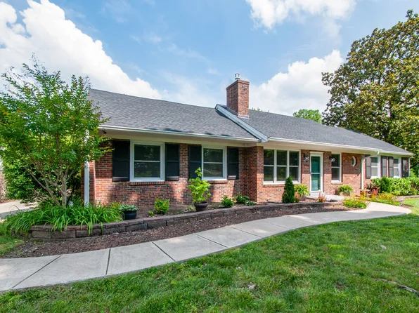 4934 Stillwood Dr, Nashville, TN 37220