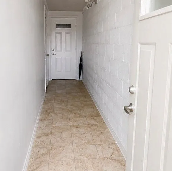 33 Albany Dr #BASEMENT — Photo 2